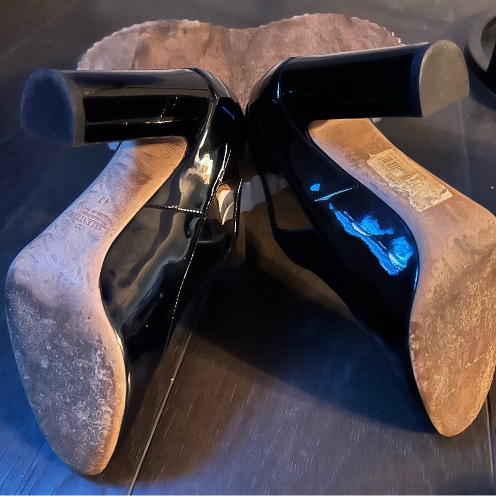 Gorgeous Mohair and Black Patent Leather Booties - Picture 6 of 6